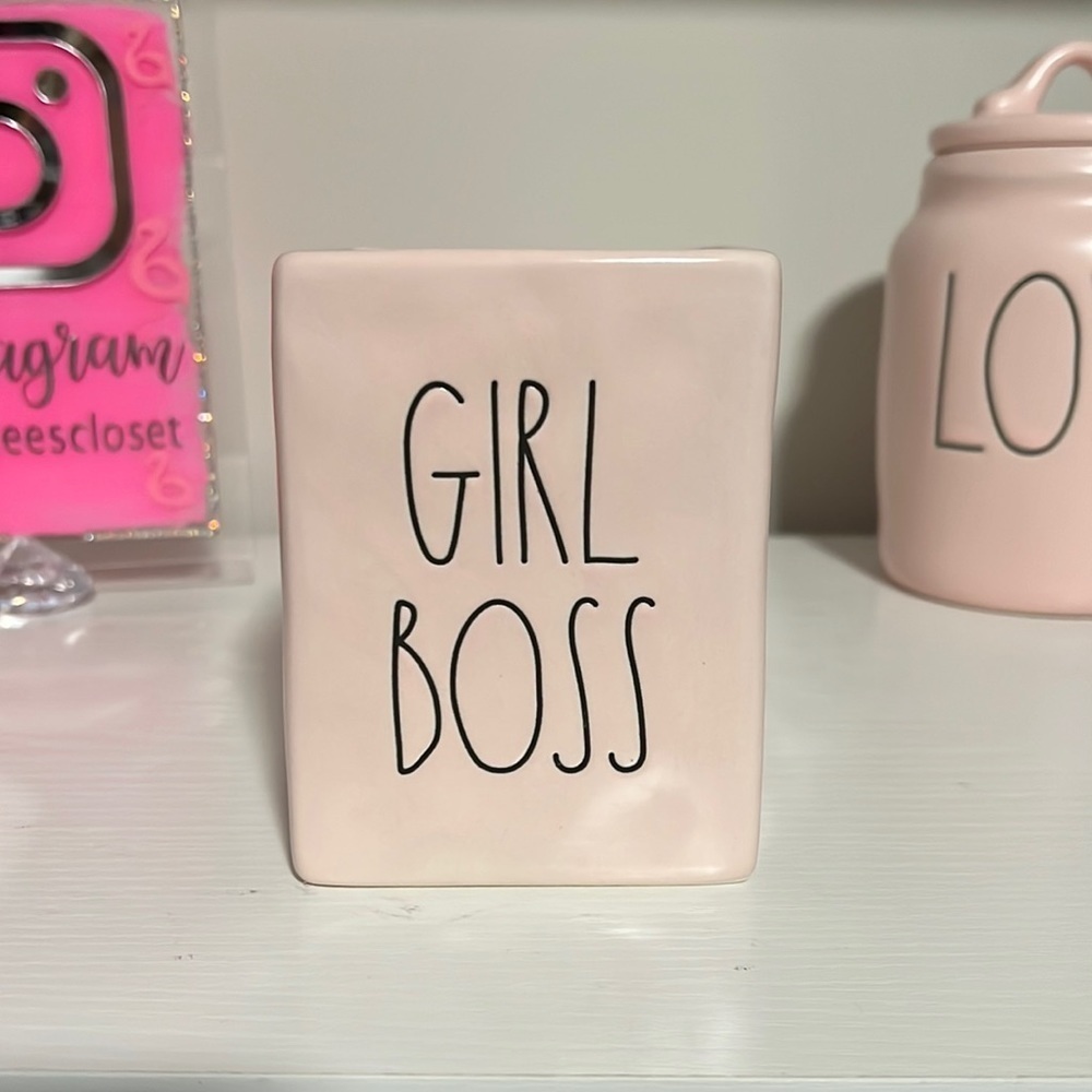 RAE DUNN pink with  “GIRL BOSS” in black.  Pencil or pen holder.  Office.